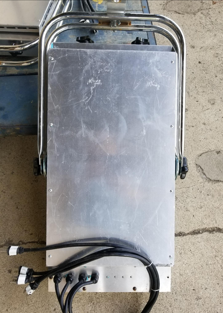 Mole Fay Crowd Blinders 8 x 650w Hal 4 circuits $300 for 2