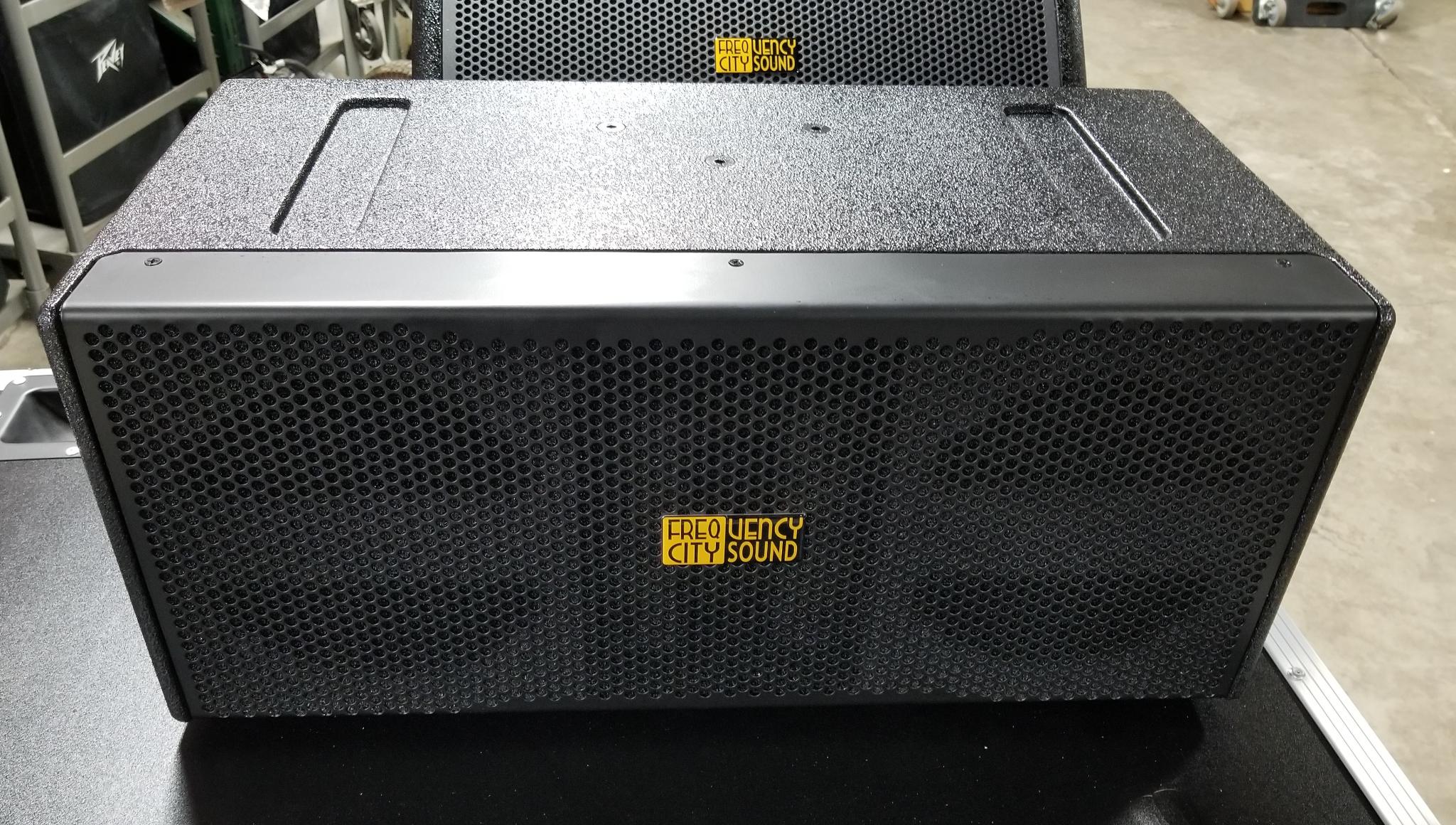 FCS-LA802P ACTIVE CENTER FILL SPEAKER 2-8" AND 1" HORN