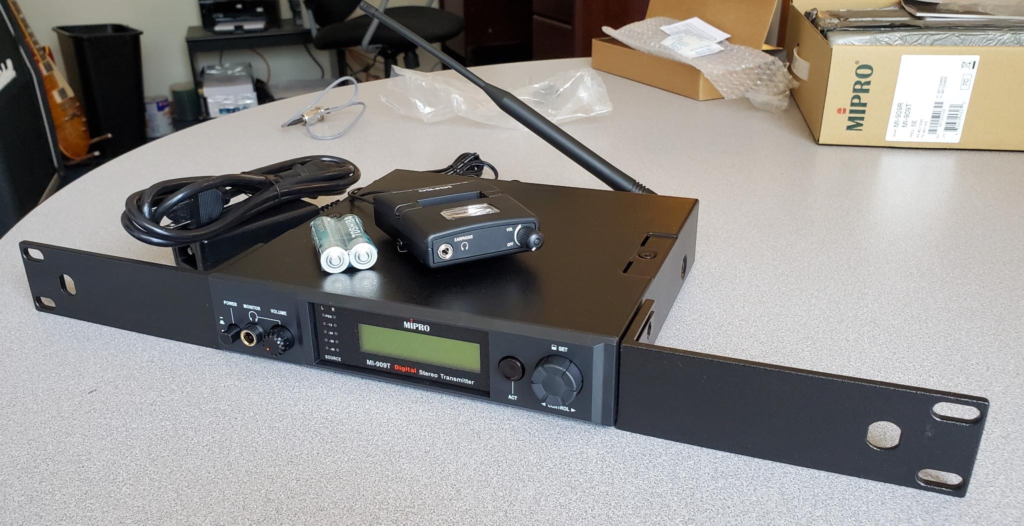 MIPRO MI909 DIGITAL WIRELESS IN-EAR MONITOR SYSTEM Mipro MI909 System. Comes with Transmitter, Belt Pack, Antenna & Power Supply. (Package adds the rack mount parts) $762
