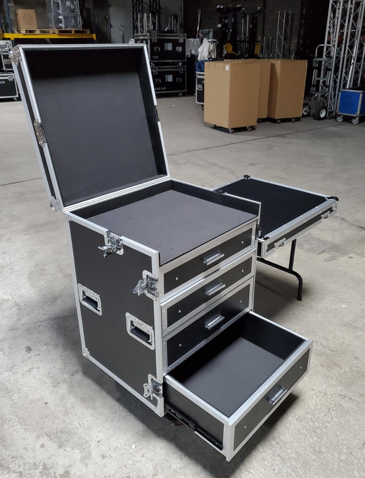4 Drawer Work Box w/Table and Padded Flip Work Top