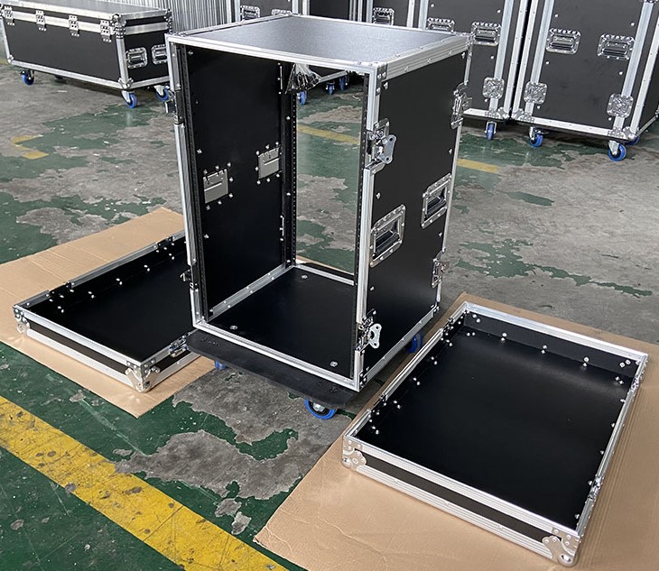 16U Space Amp Rack Mount ATA Flight Case 18 Inch Depth W-Casters $419
