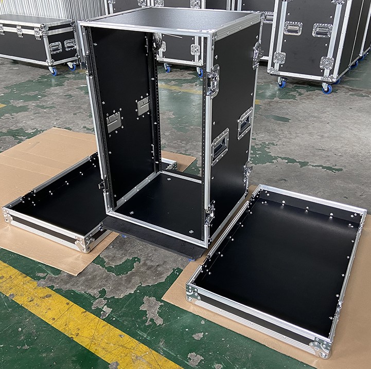Freq City Sound 18 Space Rack Mount ATA Flight Case w/Casters $429